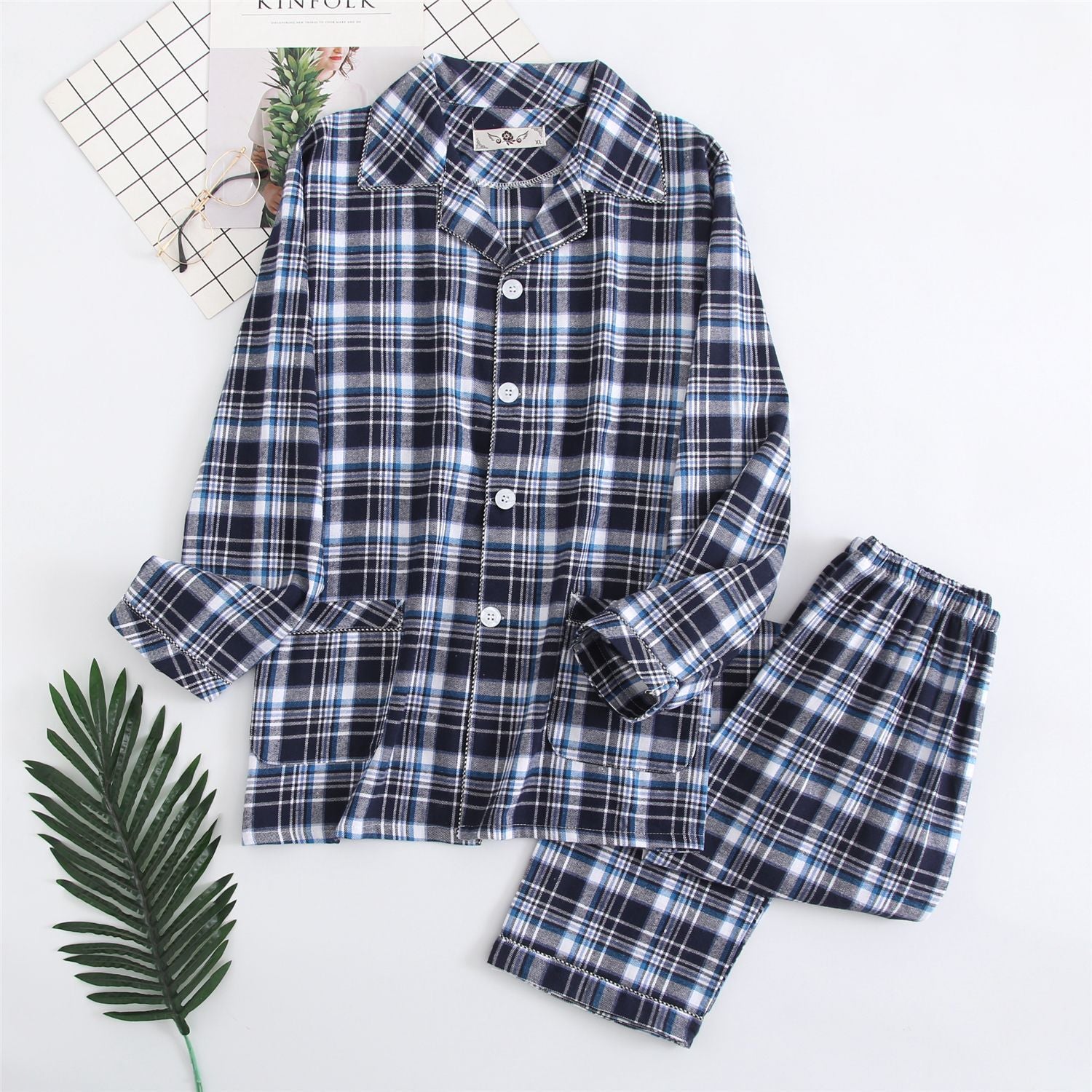 Men's Warm Cloth Flannel Pajama Suit Image