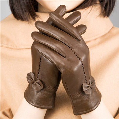 Woman Gloves Image