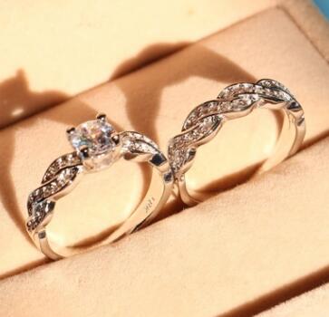 New set of rings wedding ring set men and women couple ring jewelry Image