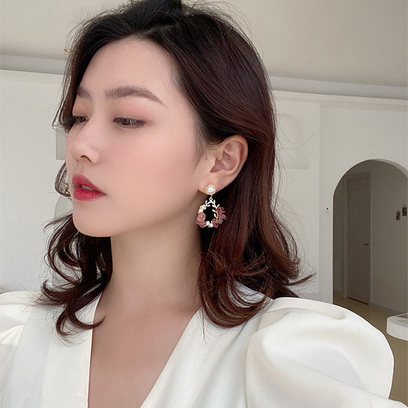 Pearl Earrings Temperament Super Fairy Crystal Net Red Earrings Design Leaf Earrings Image