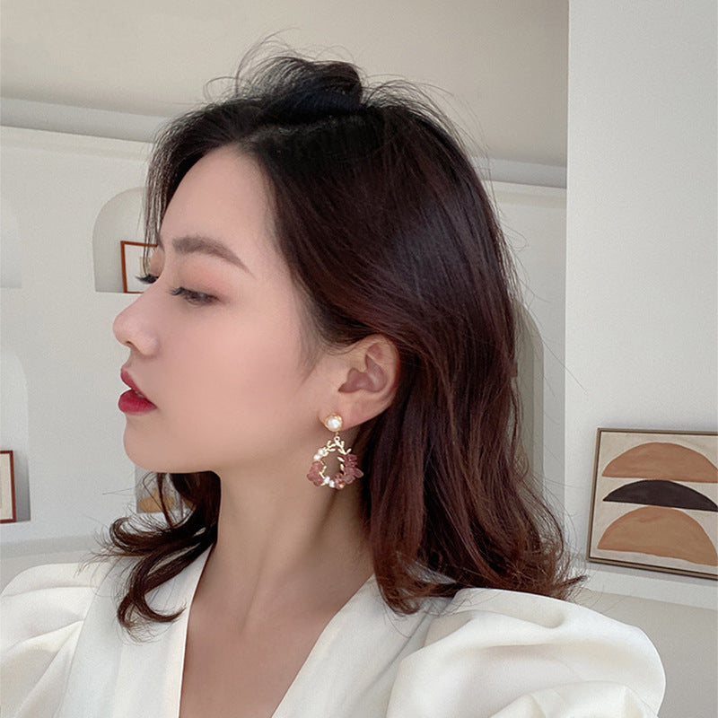 Pearl Earrings Temperament Super Fairy Crystal Net Red Earrings Design Leaf Earrings Image