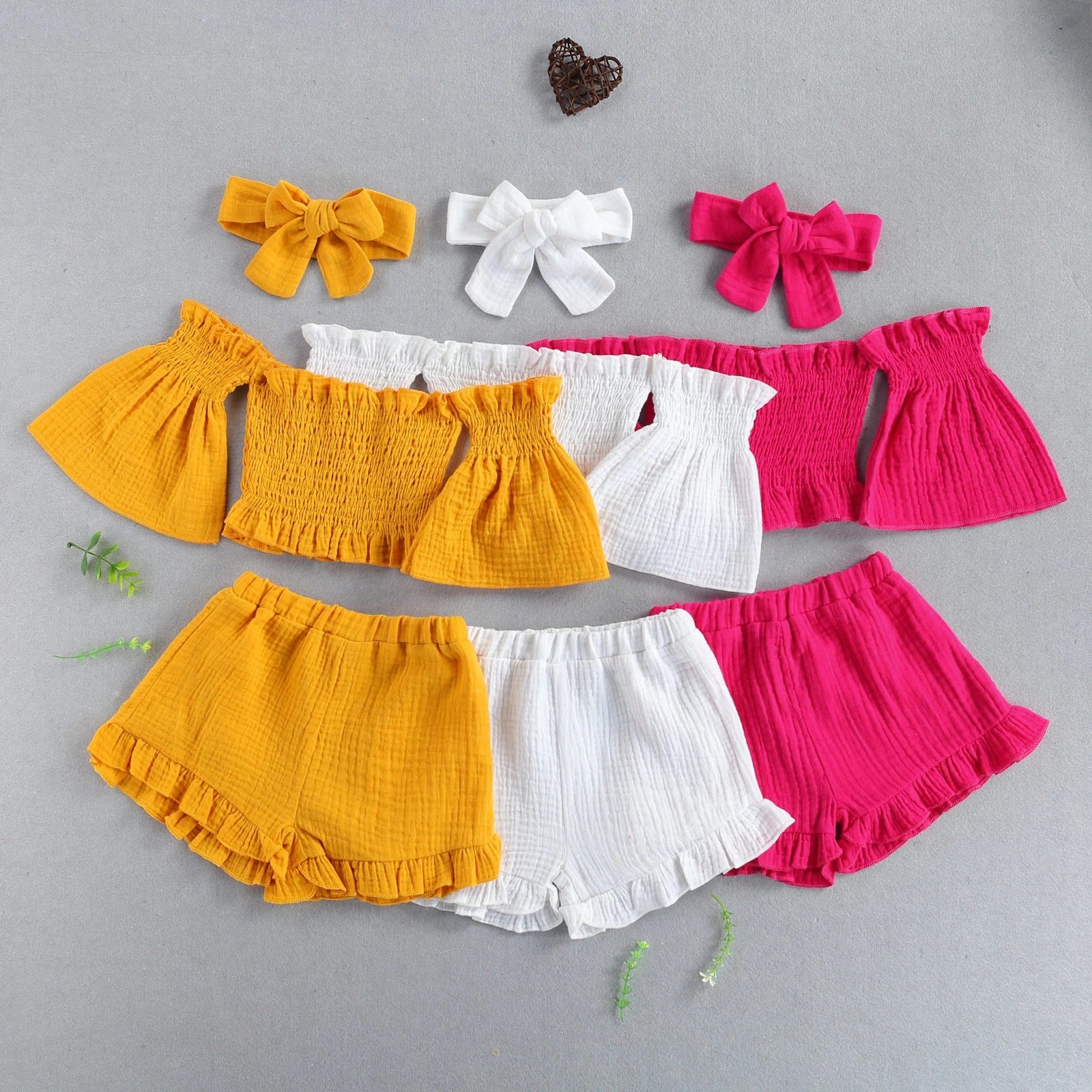 Summer Girls' Suit One-Shoulder Folds Flared Sleeve Shorts Three-Piece Shorts Image