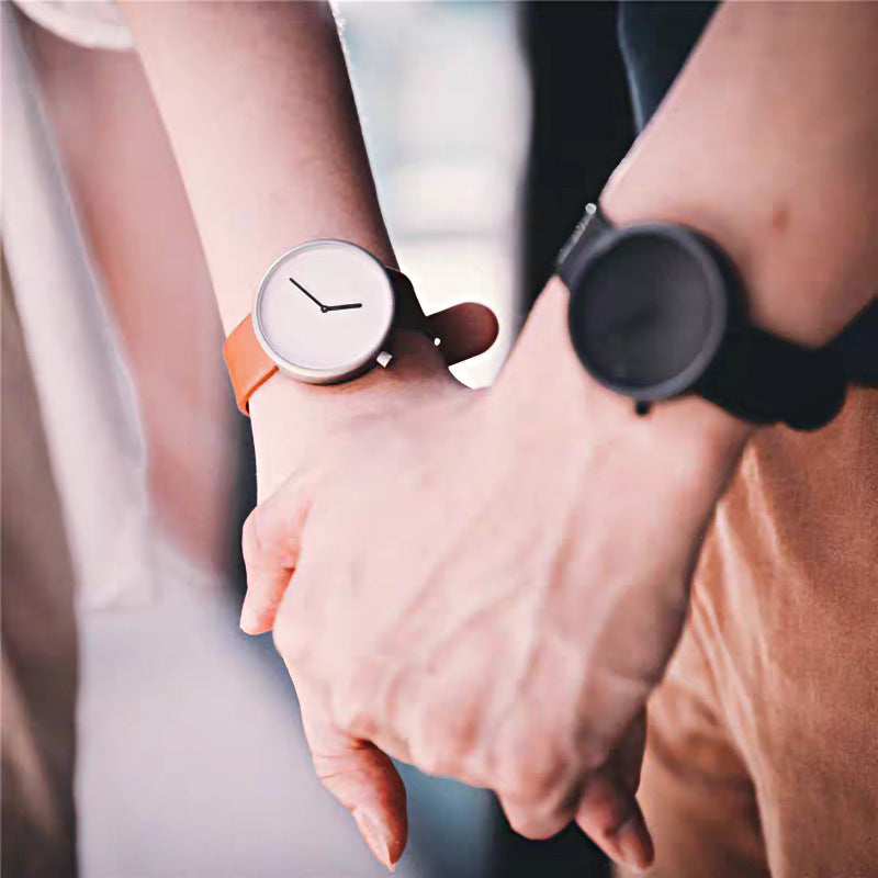 Simple men and women unisex watches Image