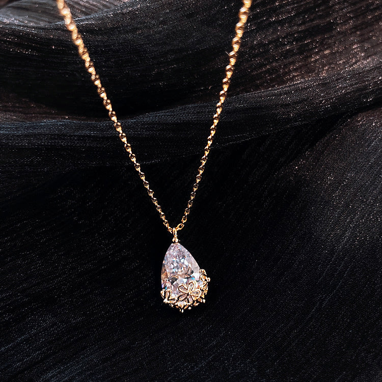 Crystal Water Drop Pendant Necklace Women Image