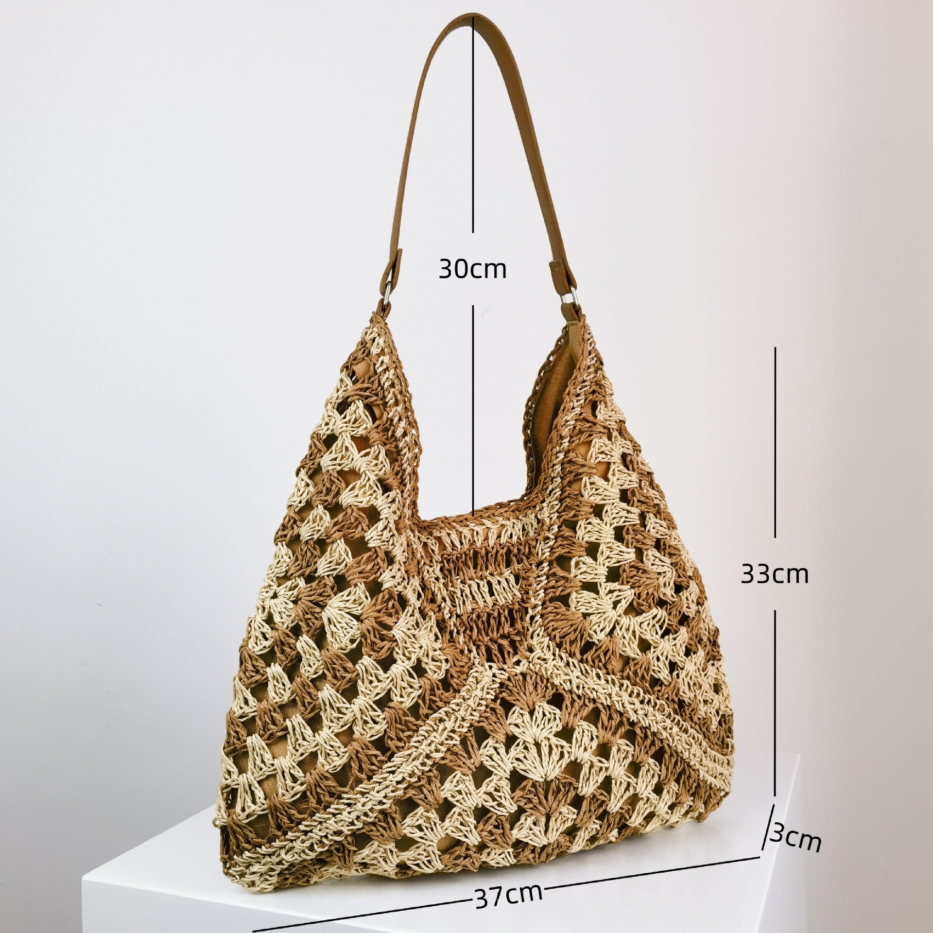 Women's Fashion Handmade Straw Woven Hollow Contrast Color Weave Shoulder Bag Image