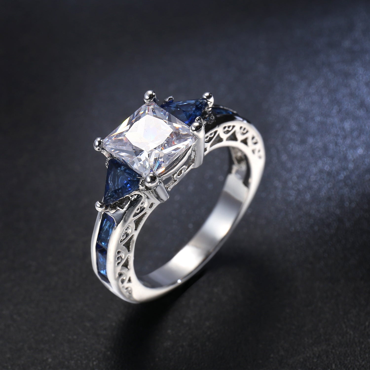 Women's Zircon Jewelry Ring Image