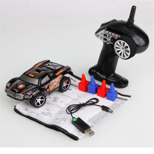 Wltoys L939 2.4GHz 5 Channel Electronic Remote Control Toys Full-Scale Steering High-Speed Mini RC Car Image