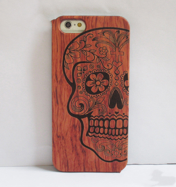 Woodcarving mobile phone case Image