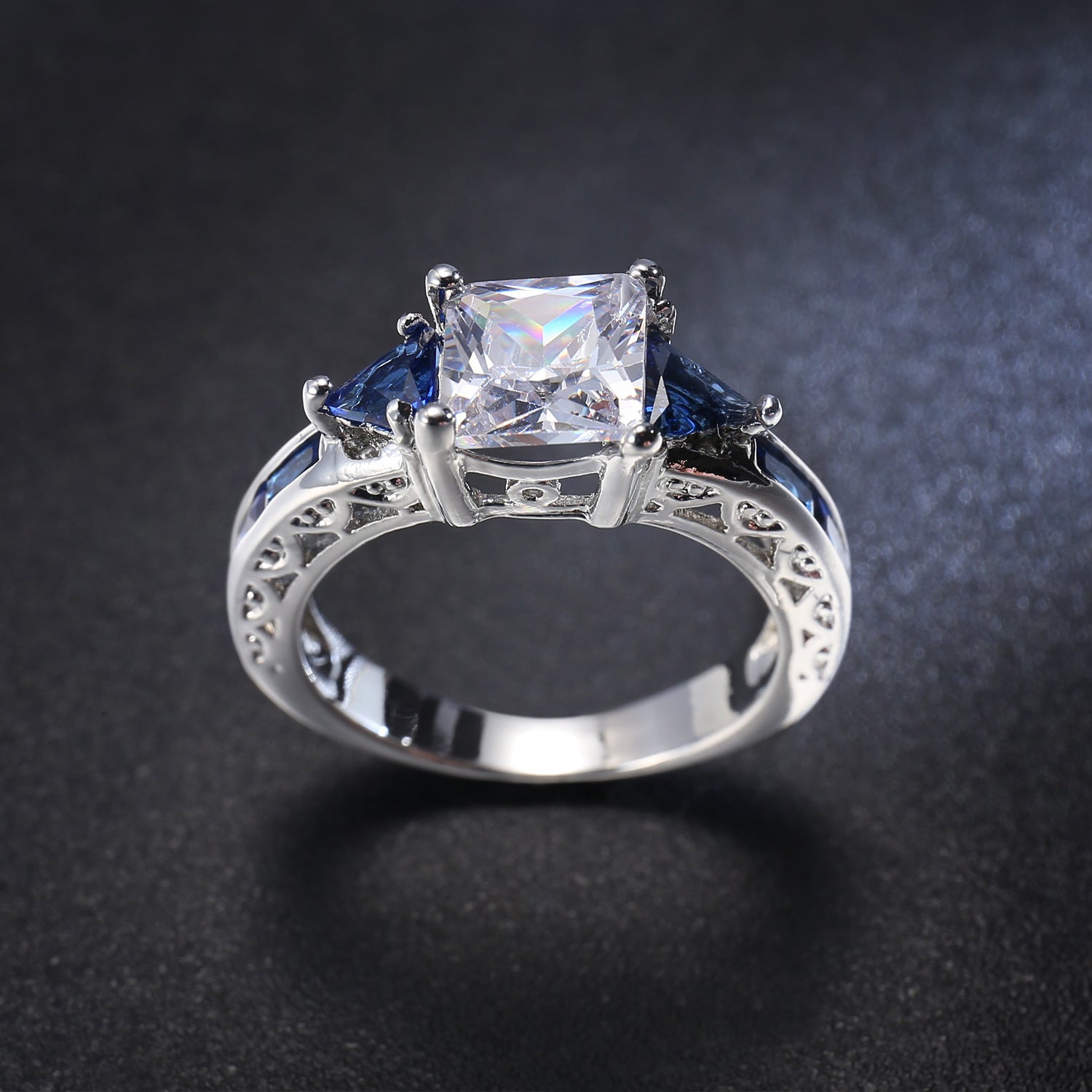 Women's Zircon Jewelry Ring Image