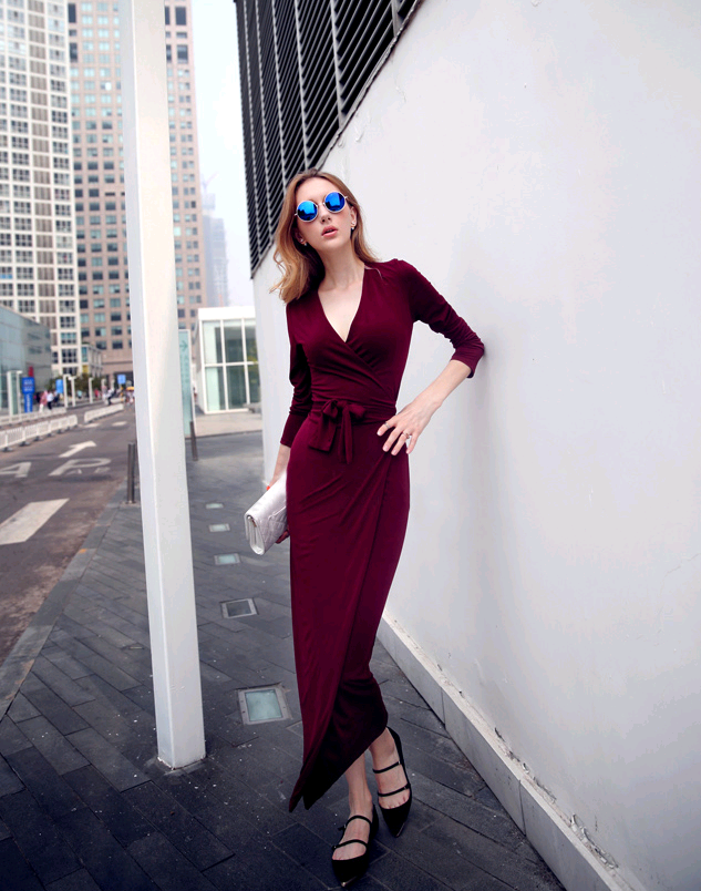 New V-neck Tie Waist Slim Slimming Dress Image