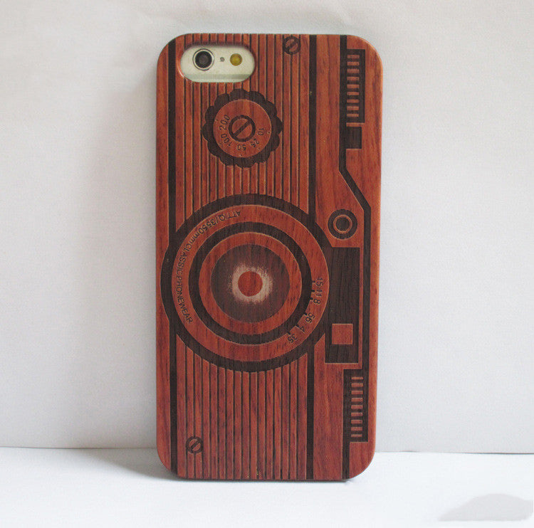 Woodcarving mobile phone case Image