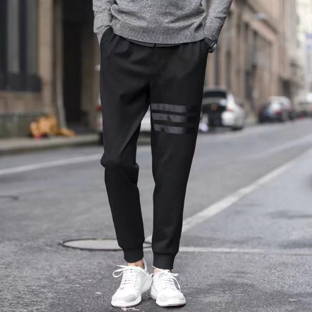Slim sweatpants for men Image