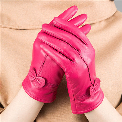 Woman Gloves Image