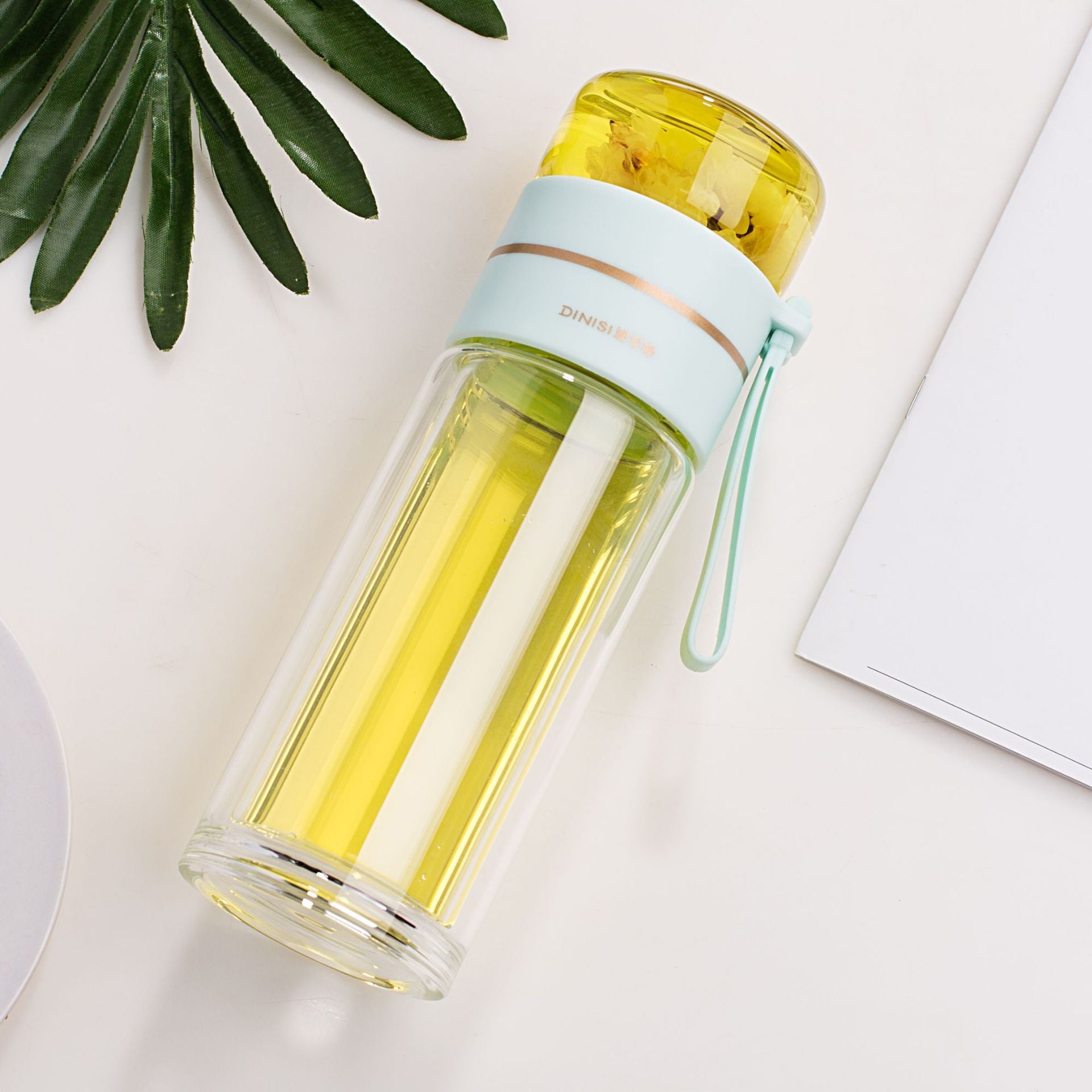 Glass Water Bottle With Tea Infuser Filter Tea Separation Double Wall Glass Bottle Leakproof Water Bottle Image