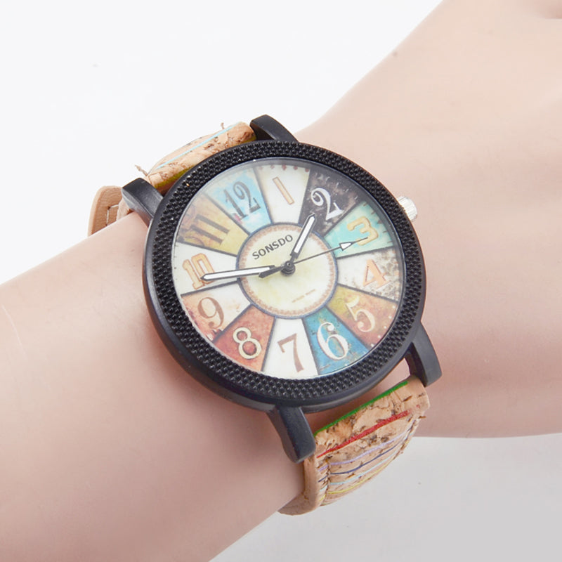 Casual Vintage Leather Women Quartz Wrist Watch Gift Clock Image