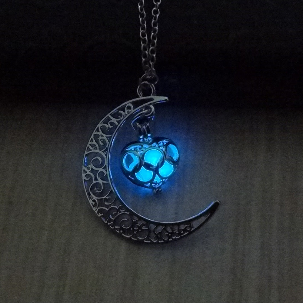 Glowing Pendant Necklaces Silver Plated Chain Necklaces Image