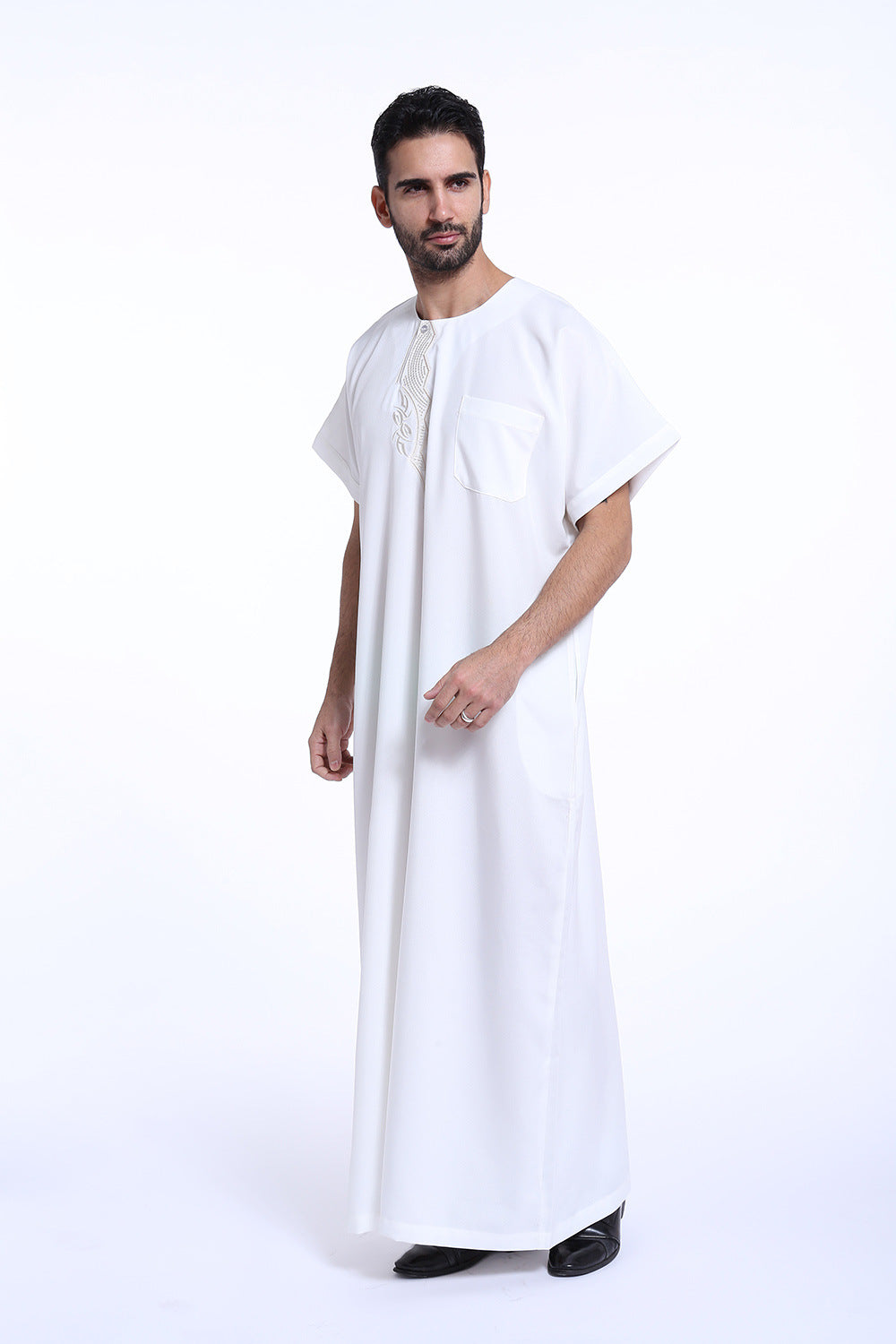 Muslim Arab Middle Eastern Men's Robe Image