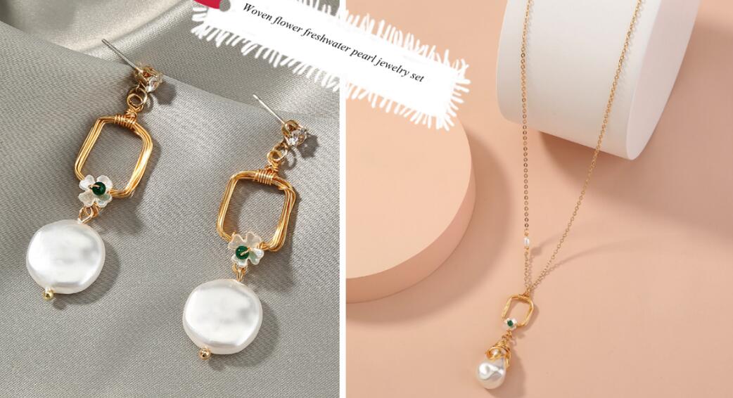 Fashion Women's Pearl Earrings Pendant Necklace Image