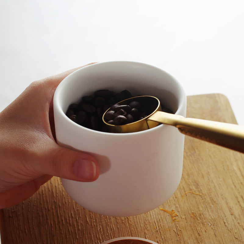 Kitchen ceramic wooden lid sealed storage jar Image