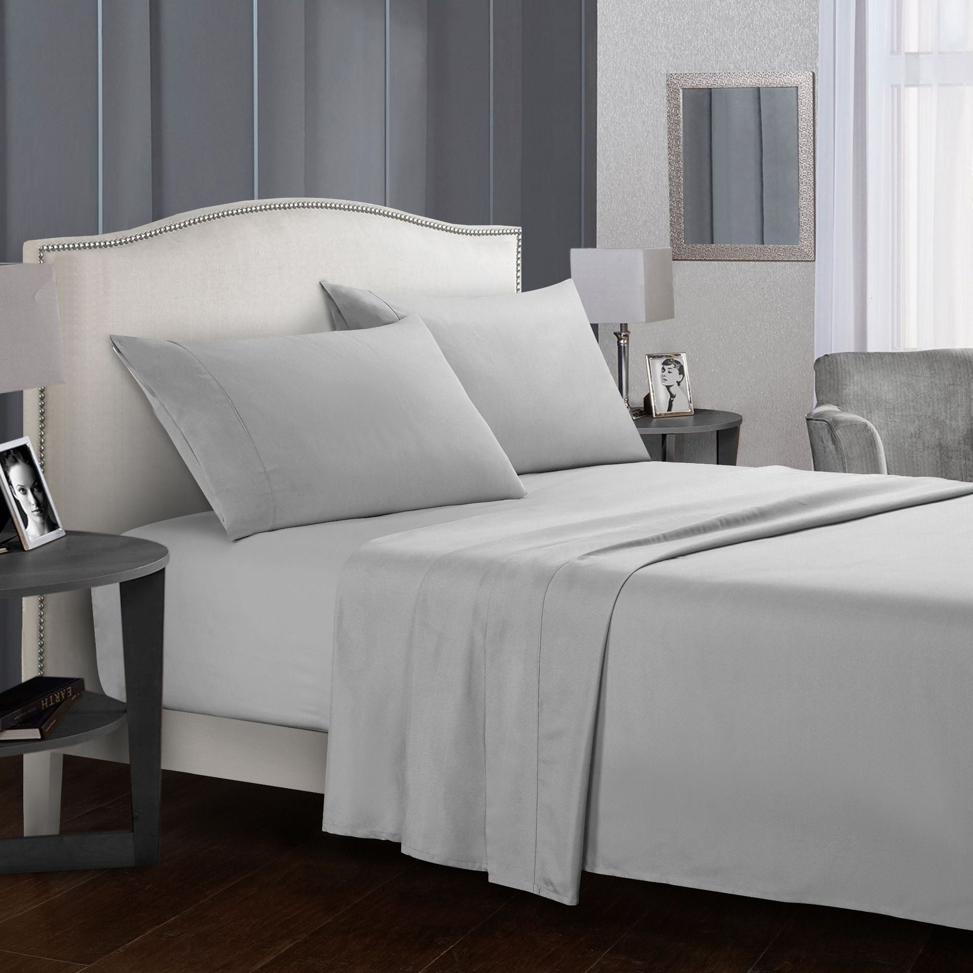 Four-piece bed sheet set Image