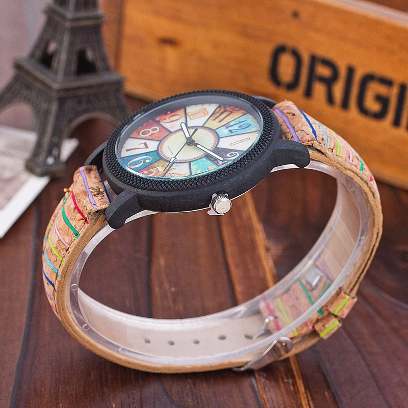 Casual Vintage Leather Women Quartz Wrist Watch Gift Clock Image