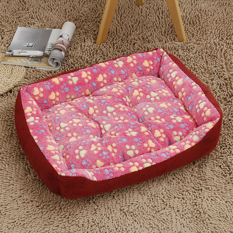 Dog bed with pet cushion Image