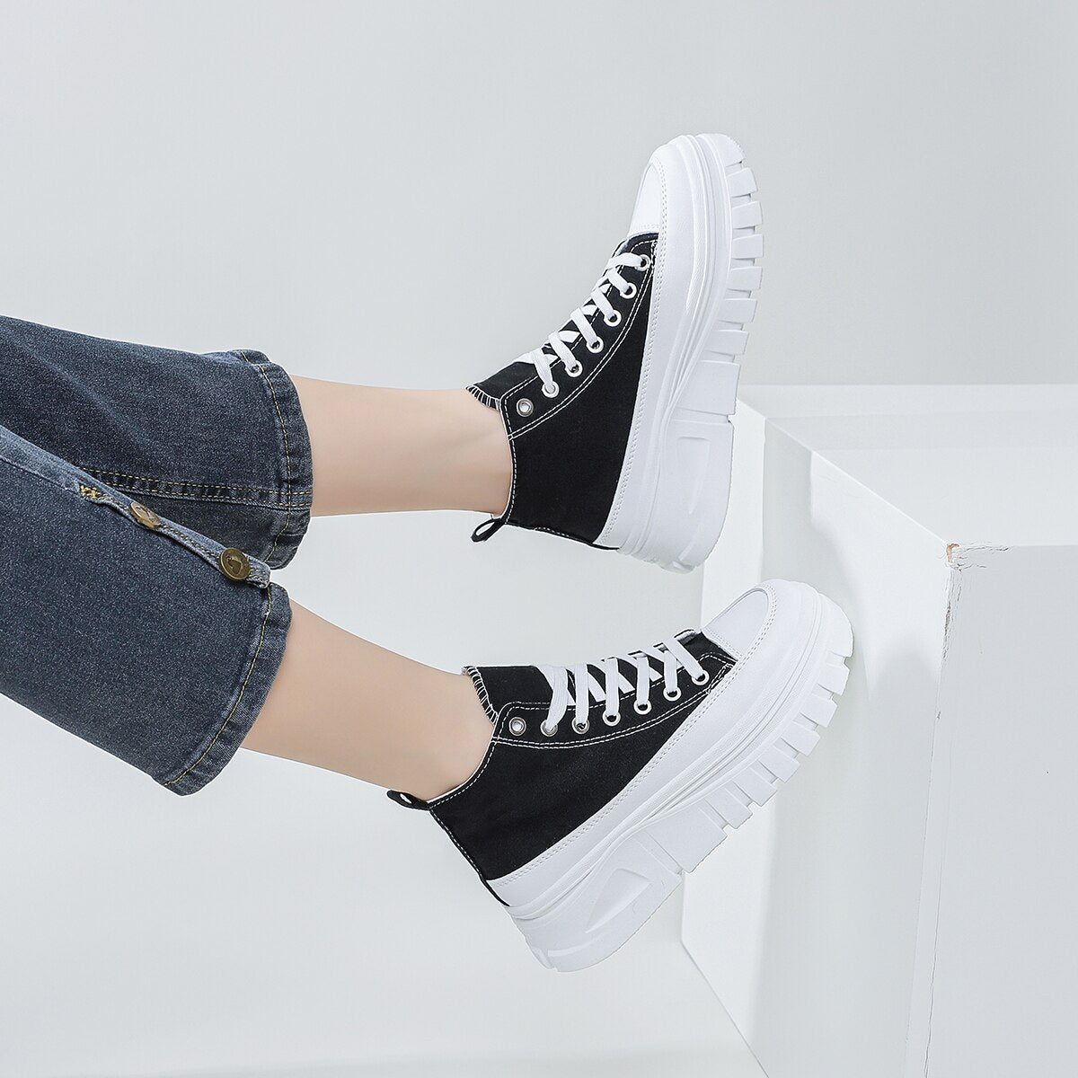 Women Lace-Up Front High Top Flatform Canvas Shoes Image