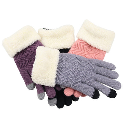 Winter knitted gloves