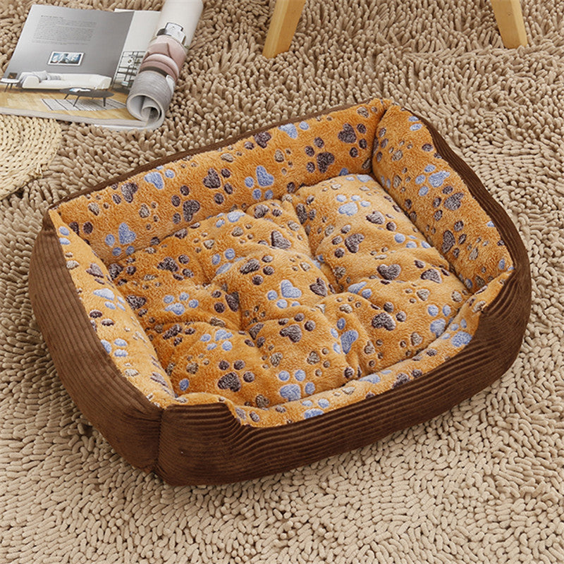 Dog bed with pet cushion Image