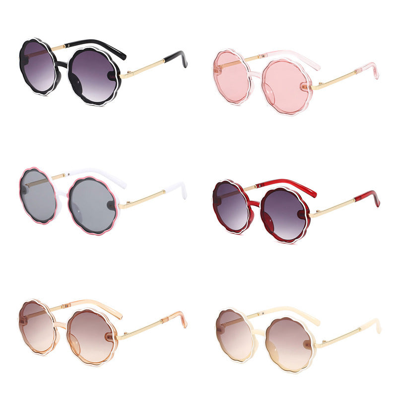 Kids Wave Frame Vintage Round Frame Sunglasses Image