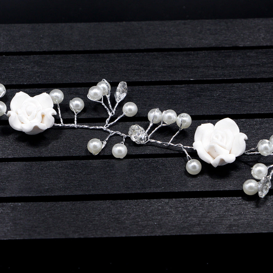 Bride's wedding photo building with makeup handmade pearl white flowers and long soft chain hair chain 1 meters 1 Image