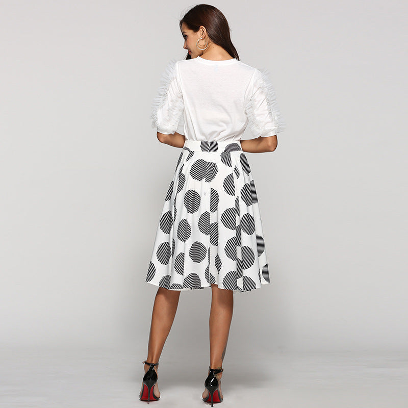 Large Polka Dot Round Slim Fit Mid-Length Skirt With Large Hem Image