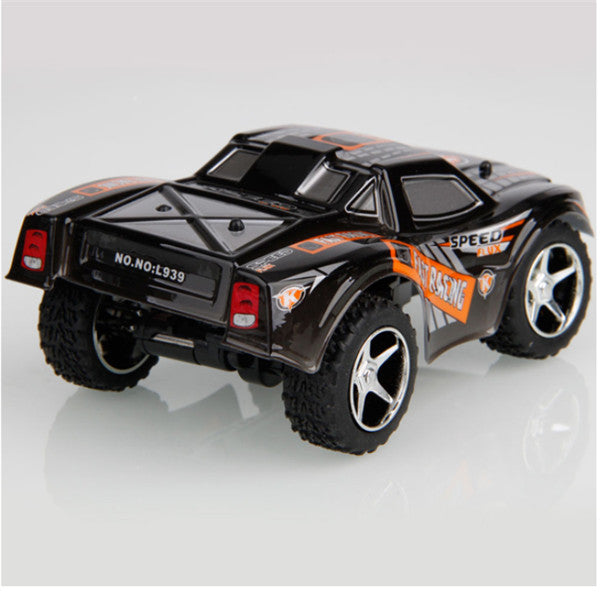 Wltoys L939 2.4GHz 5 Channel Electronic Remote Control Toys Full-Scale Steering High-Speed Mini RC Car Image