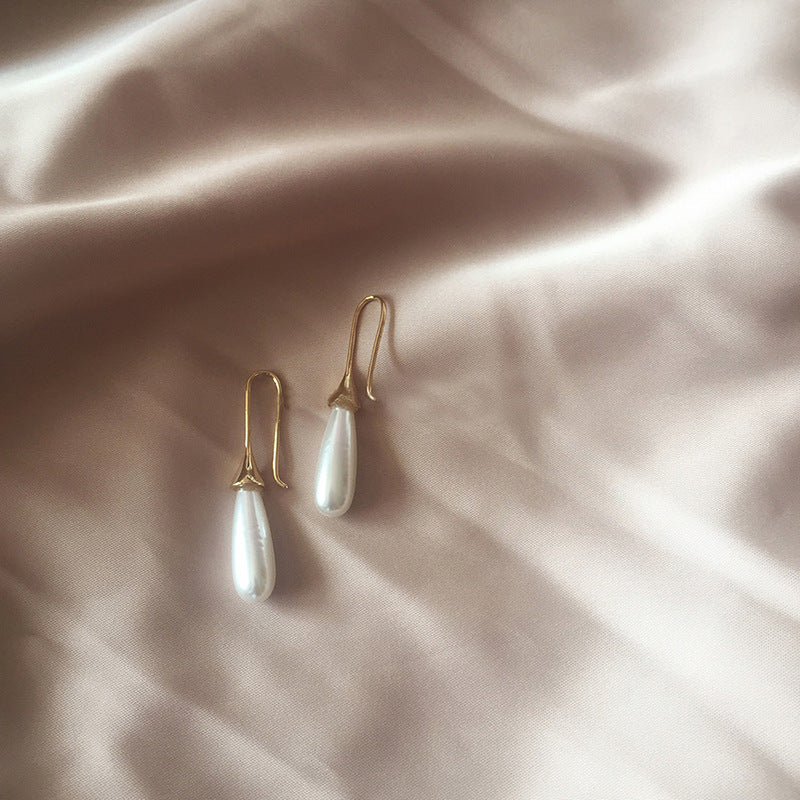 Waterdrop pearl simple personality earrings Image