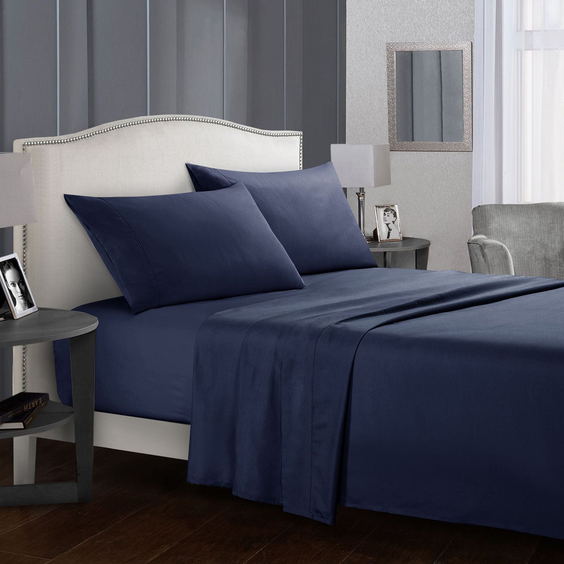 Four-piece bed sheet set Image