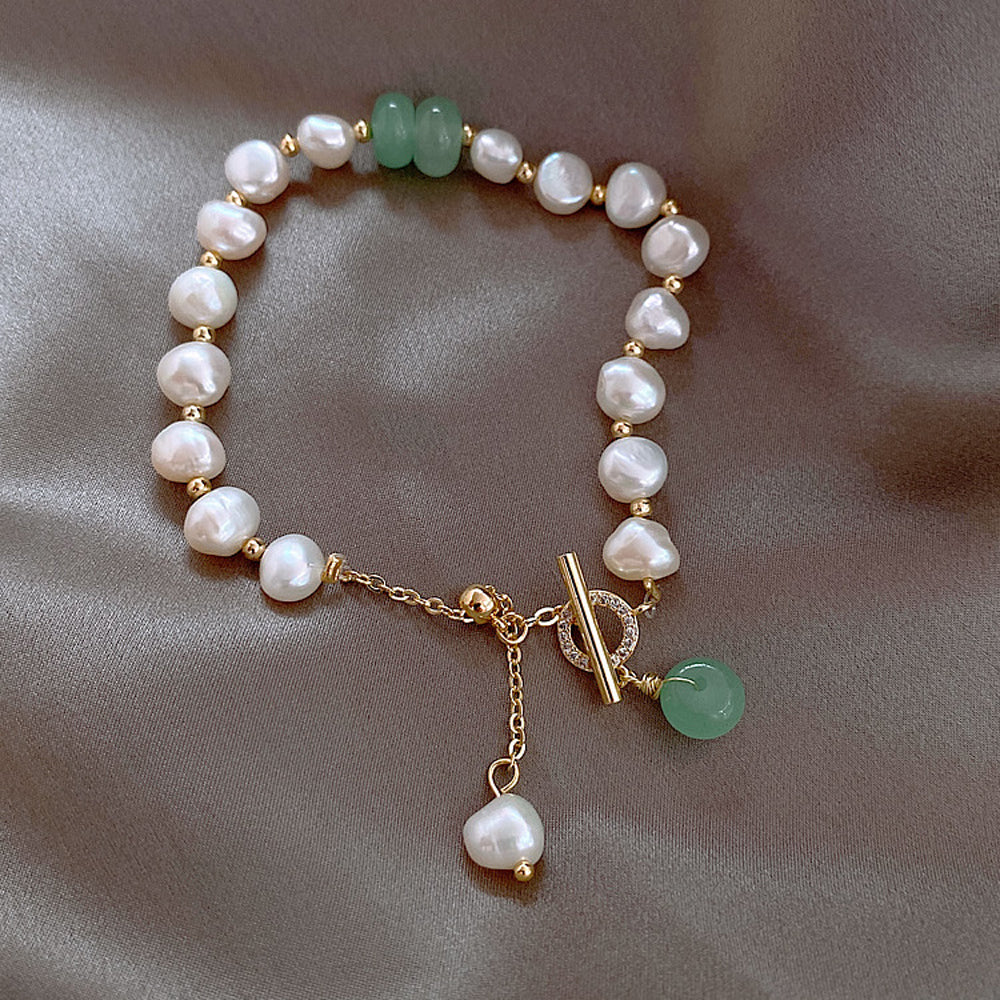 Women Irregular Freshwater Pearl Adjustable Bracelet Image