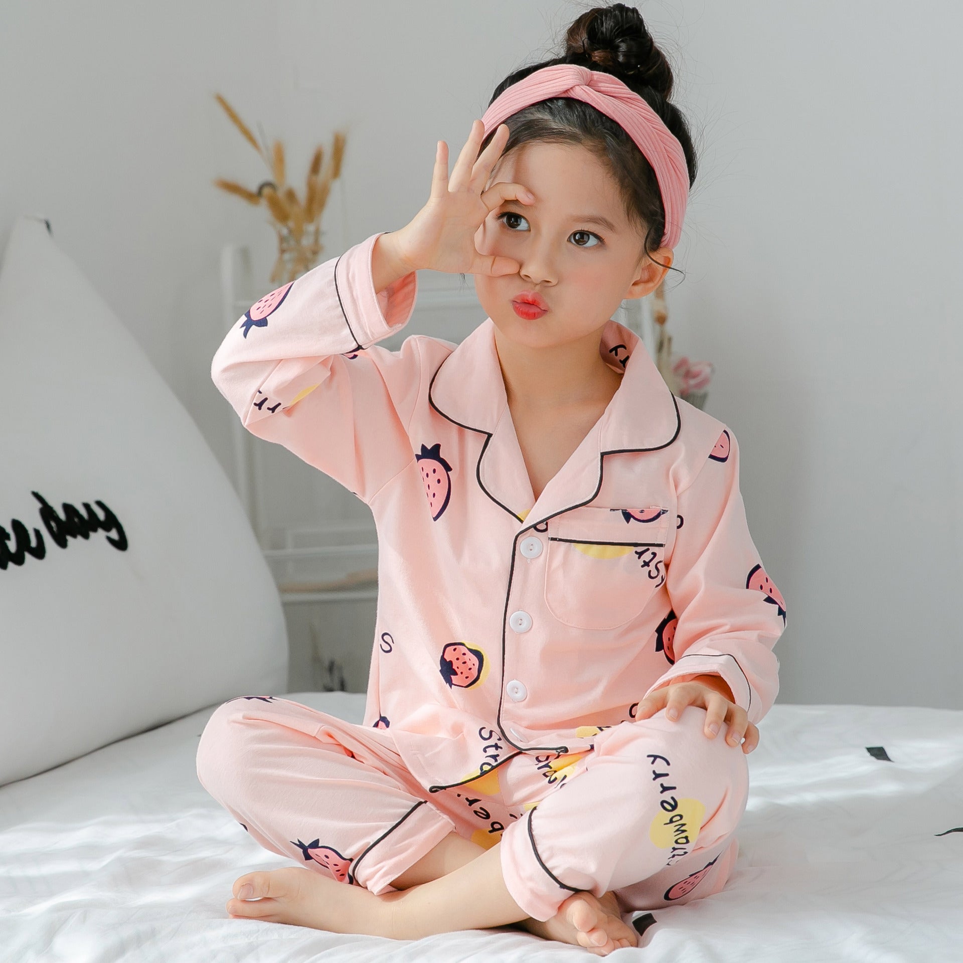 Cotton pajamas for children Image