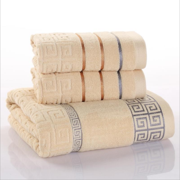 Three-piece cotton towel set Image