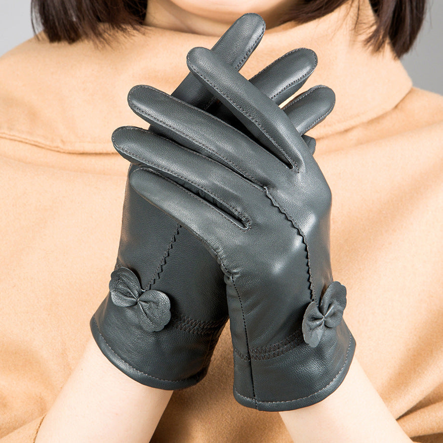 Woman Gloves Image