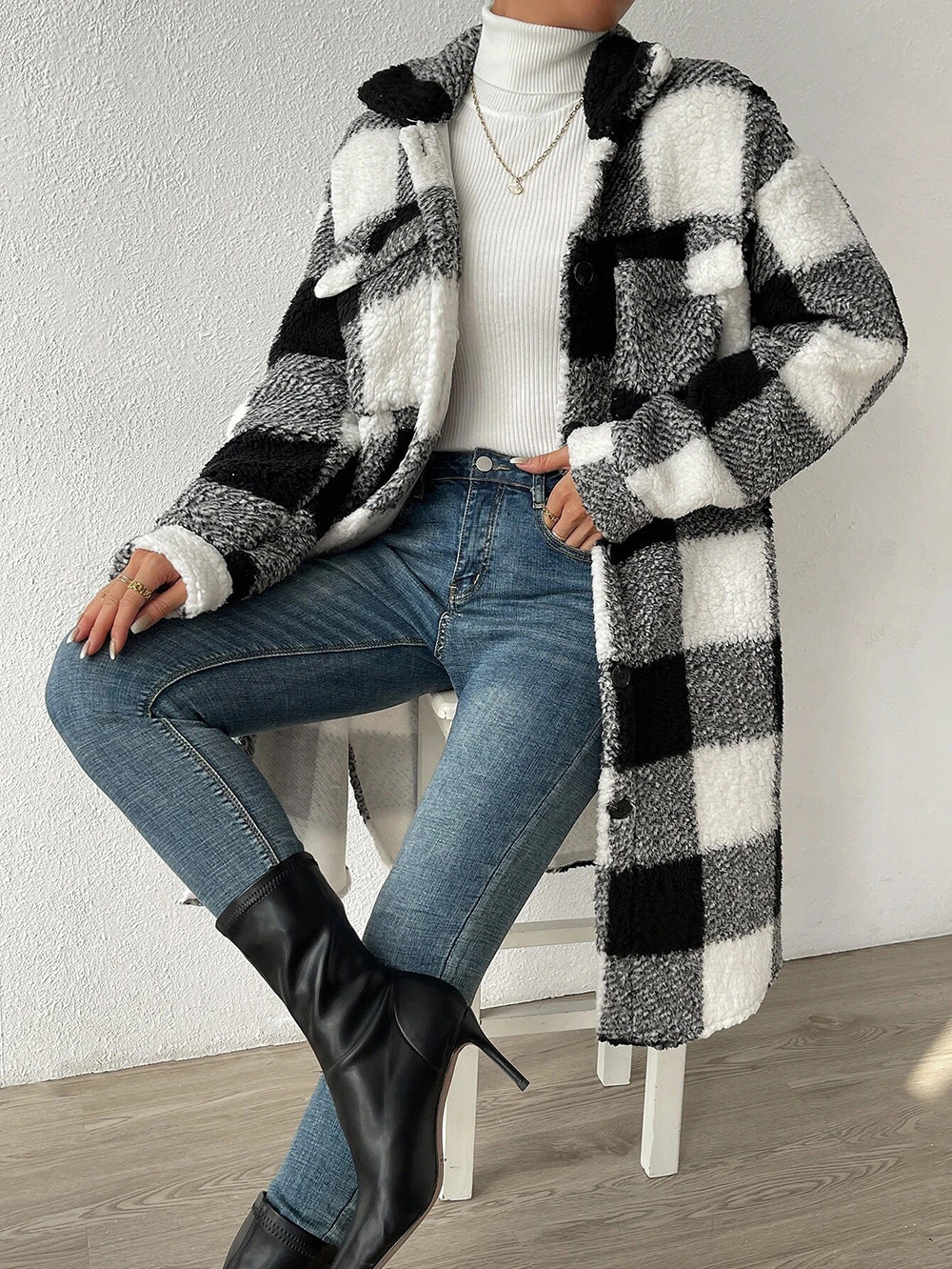 Button Lapel Plush Plaid Coat Loose Image