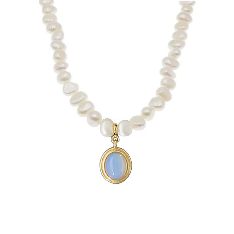 Round Medal Pearl Necklace Irregular Pearl Image