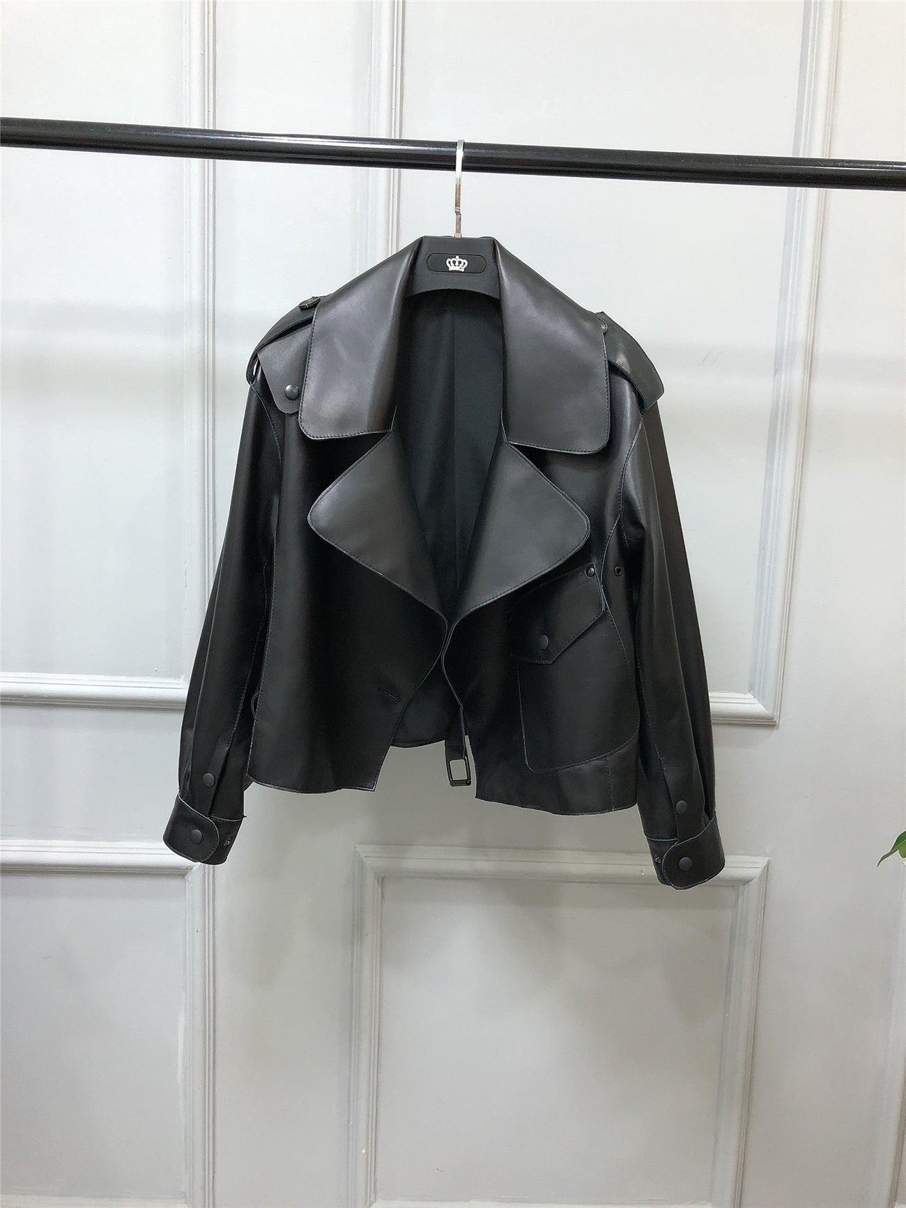 Women's Short Loose Small Leather Jacket Image