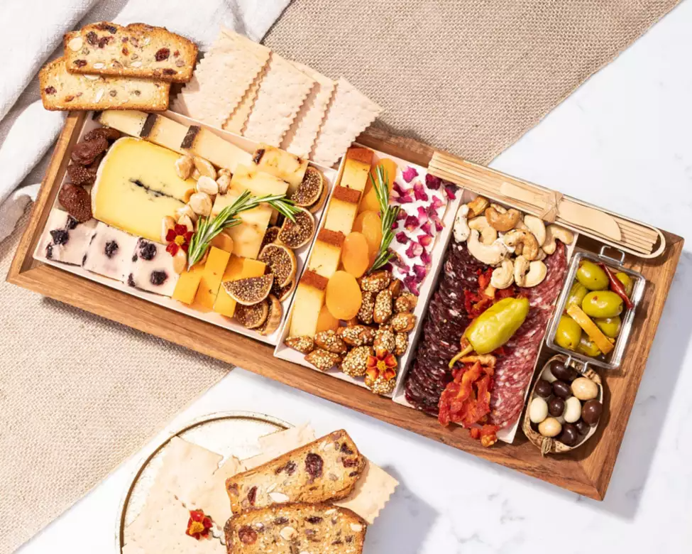 Deluxe Charcuterie & Cheese Board from Boarderie