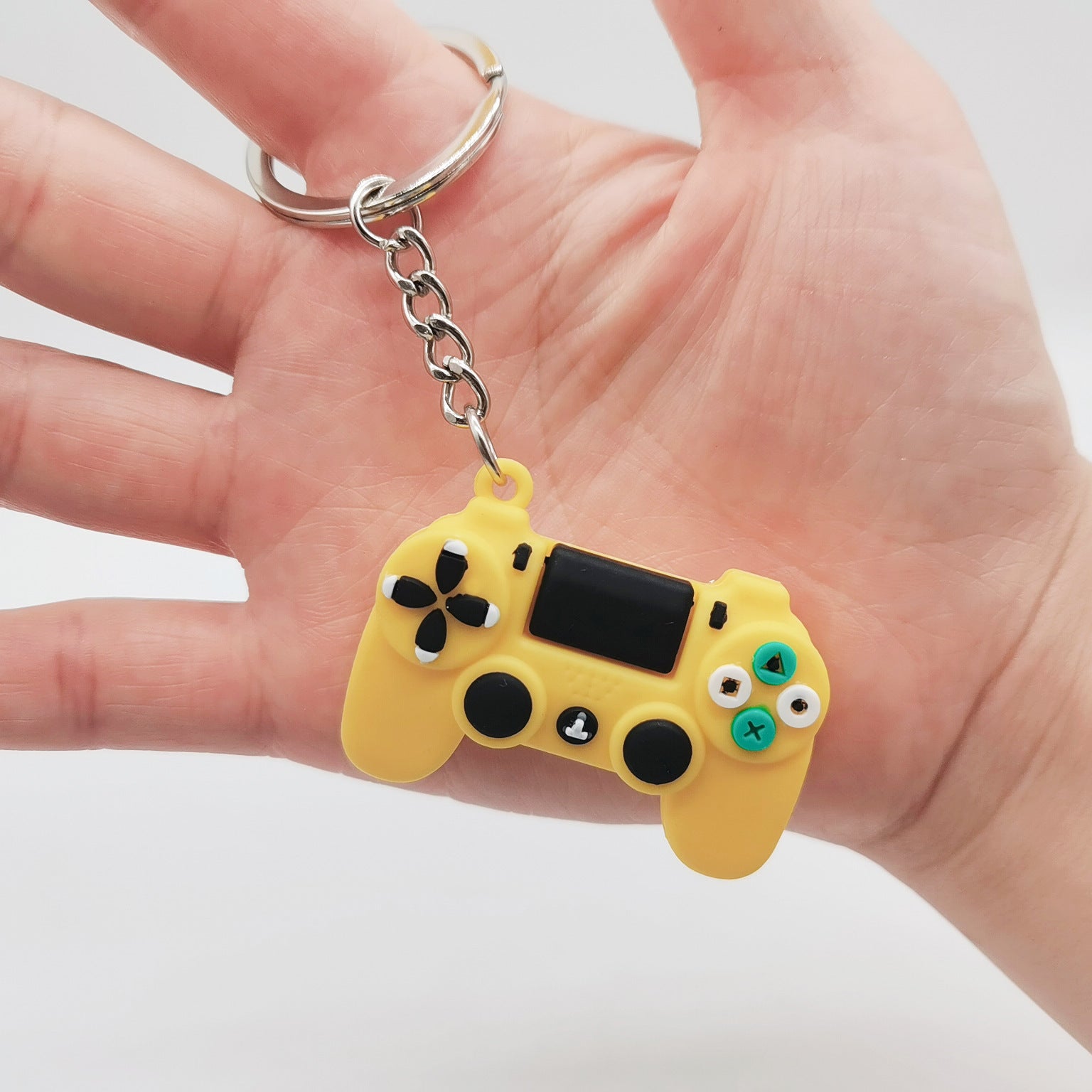 Simulation Toy Game Machine Car Keychain Image