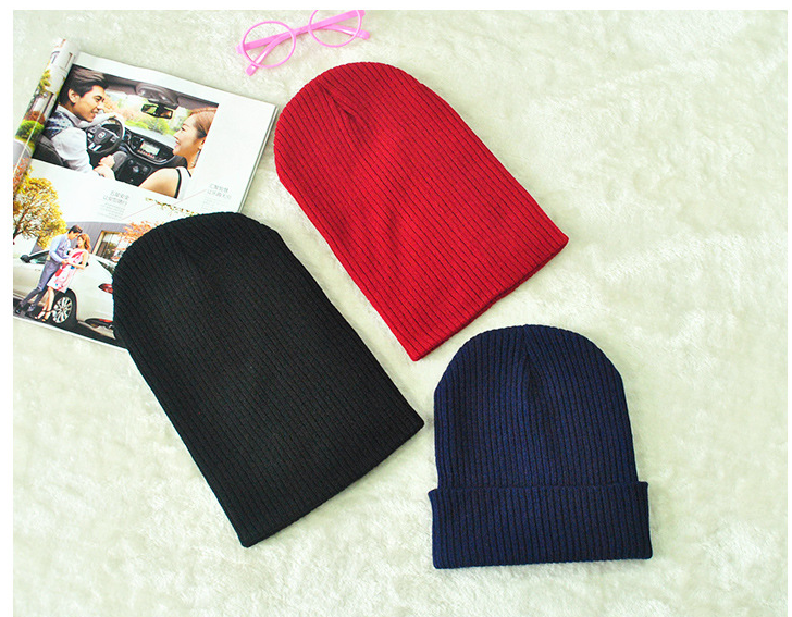 Men's And Women's Warm Solid Color Striped Caps Image